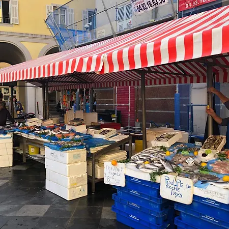Profiter Des Plages Et Du Vieux * Nice